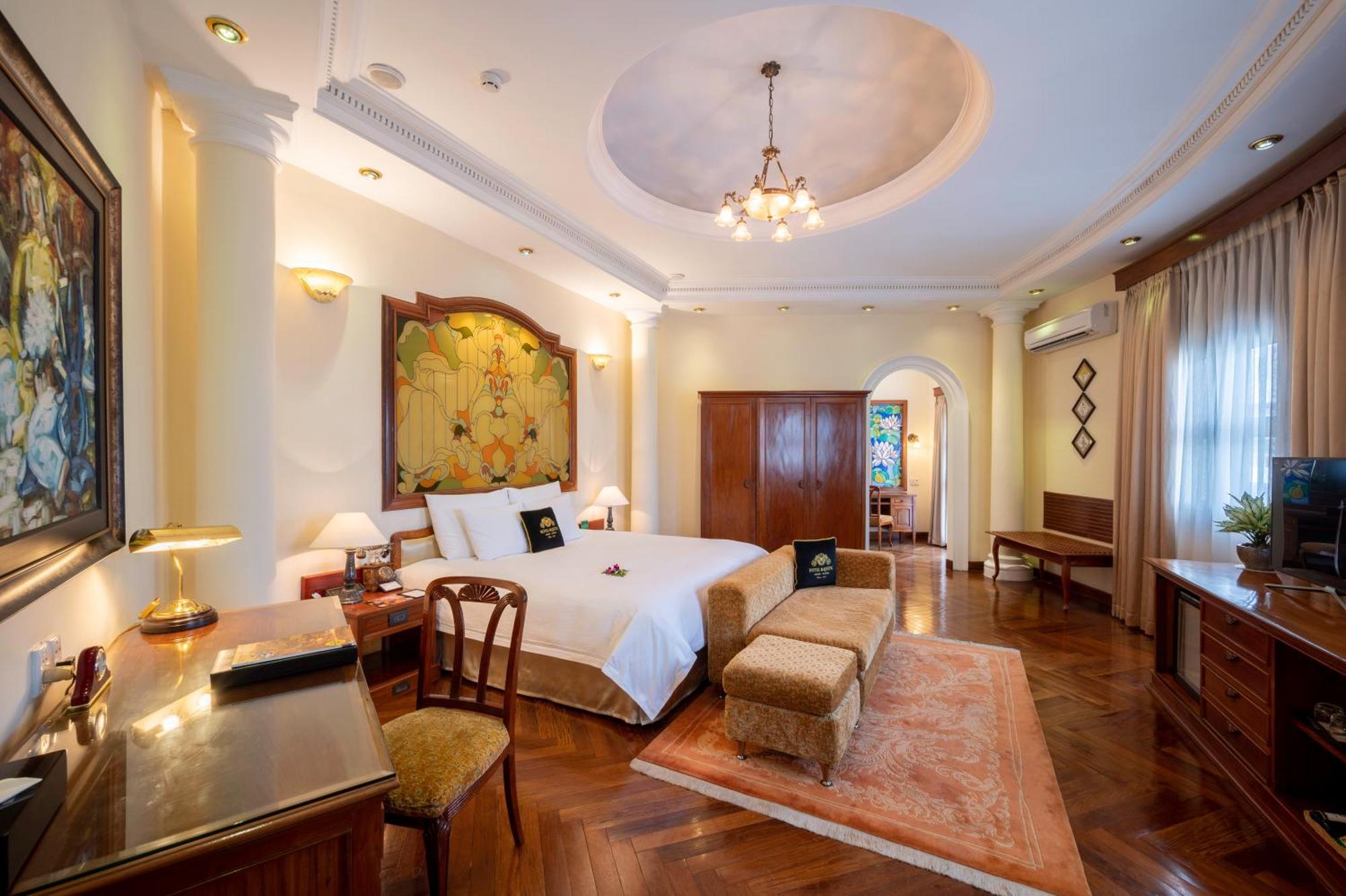 Majestic Saigon Khách sạn 5*