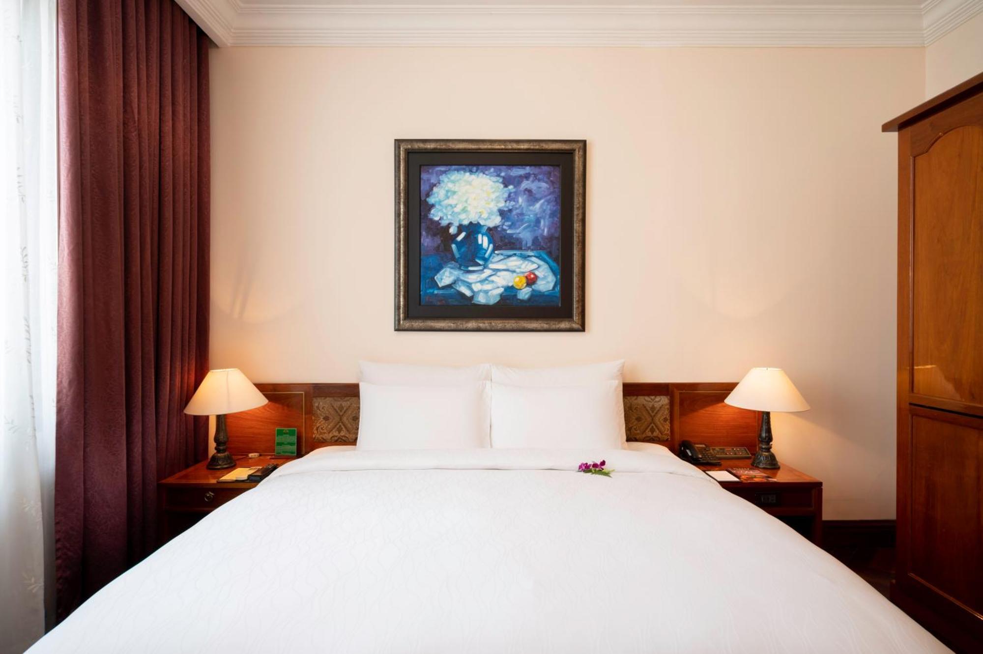 Majestic Saigon Khách sạn 5*