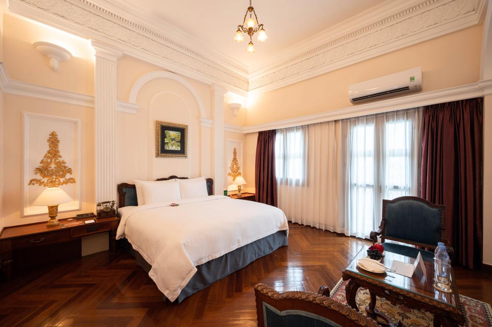 Majestic Saigon Khách sạn TP. Hồ Chí Minh
